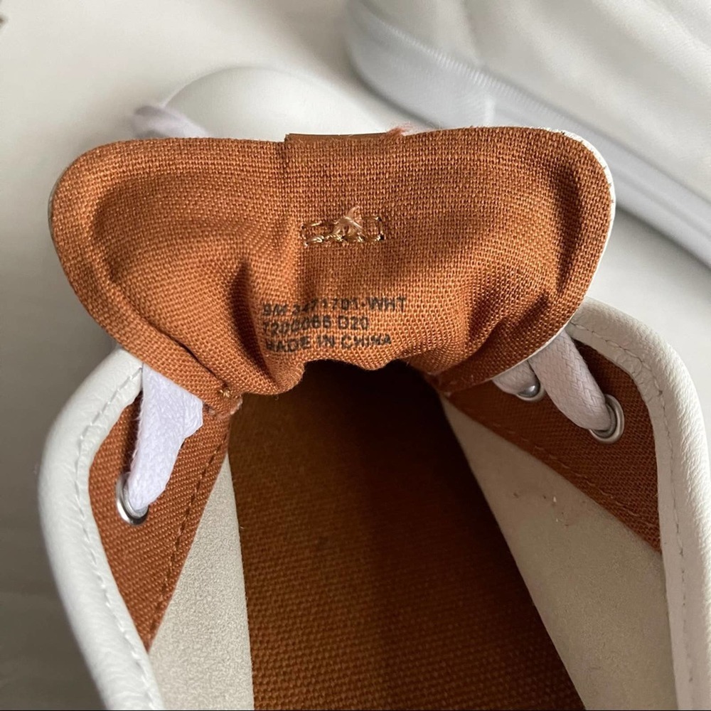 Frye White Leather Lace Low Sneakers in Size 9 - Picture 8 of 9
